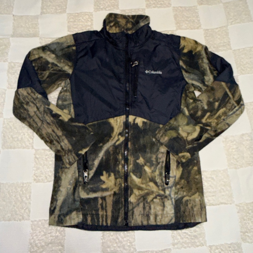 Columbia Black and Camouflage Fleece Jacket M (10/12)